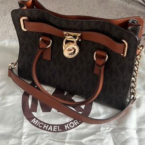 EUC Michael Kors Shoulder Purse Bag